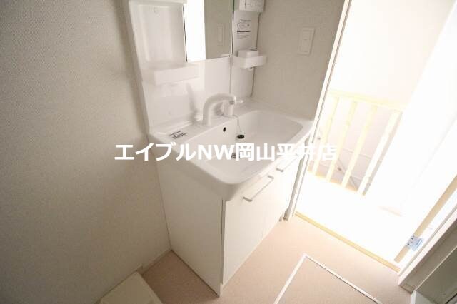 オフショアⅢの物件内観写真