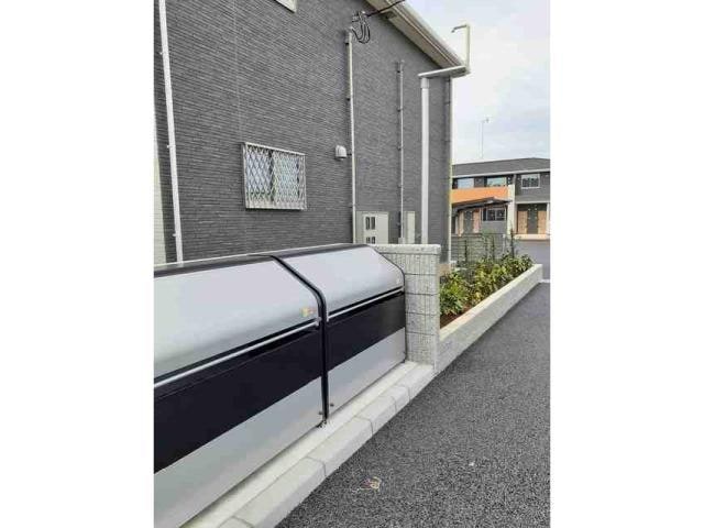 四街道駅 バス22分  鹿放ケ丘北下車：停歩5分 2階の物件外観写真