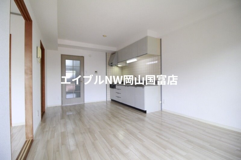 ネクスト倉田　東館の物件内観写真