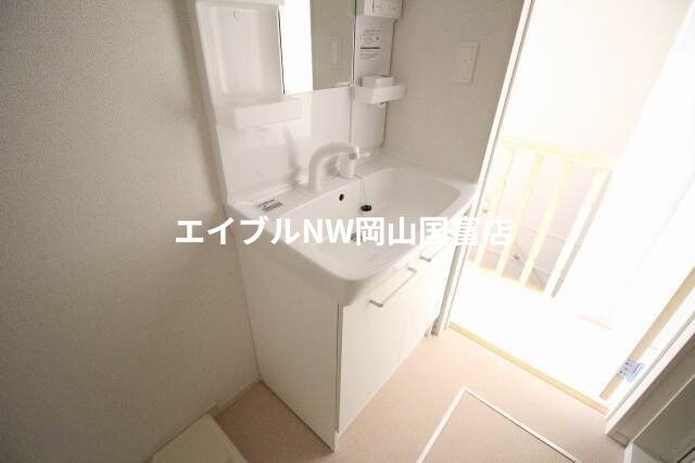 オフショアⅢの物件内観写真