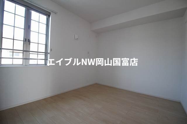 オフショアⅢの物件内観写真