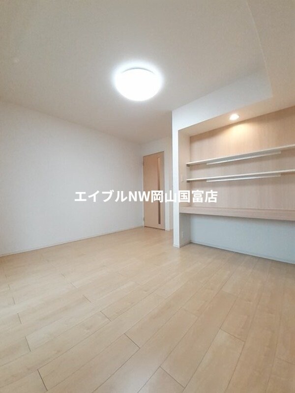 瀬戸駅 徒歩17分 2階の物件内観写真