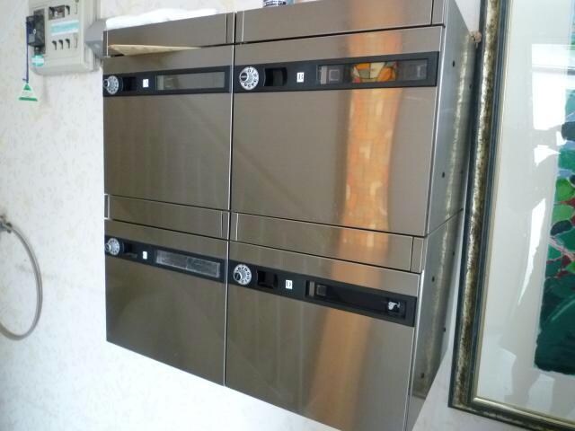 カレッジハウスの物件外観写真