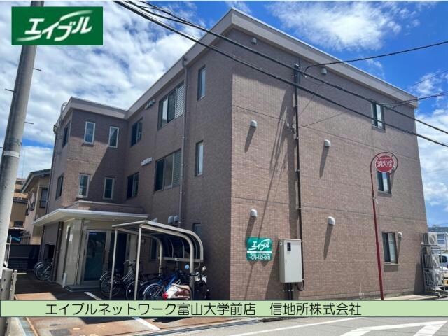 グランデール飛鳥Ⅱの物件外観写真