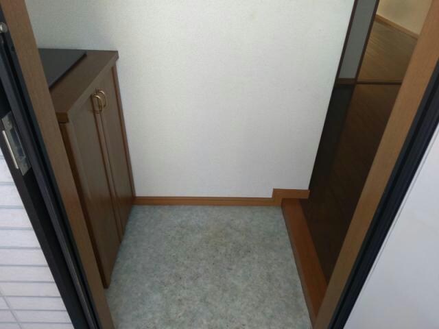 ナガヤマハイツ参番館の物件内観写真