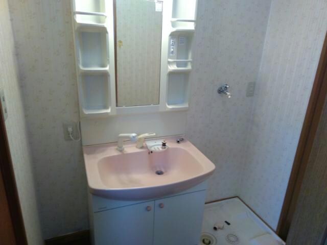 ナガヤマハイツ参番館の物件内観写真