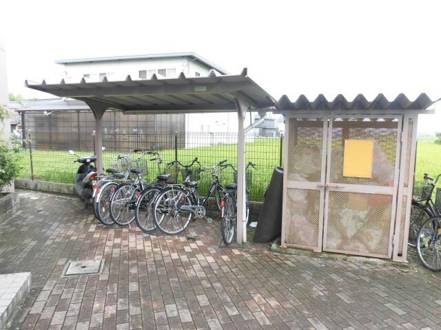 パストラール小脇の物件外観写真