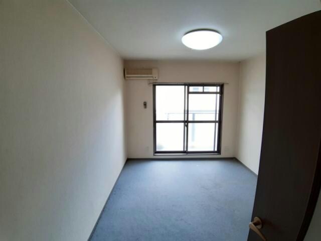 パストラール小脇の物件内観写真