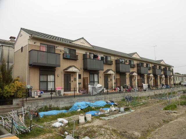 Planet Courtの物件外観写真