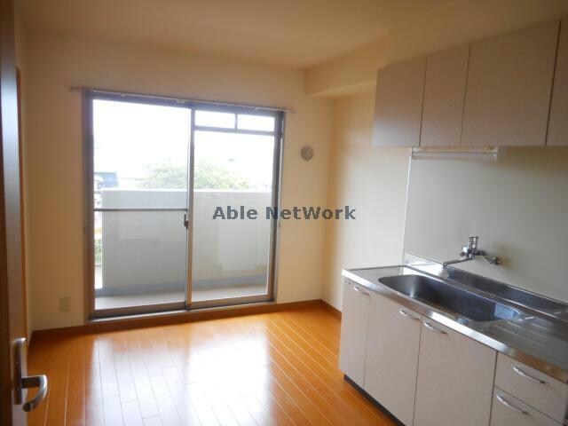 Chez-soi TATSUMI Ⅲ番館の物件内観写真