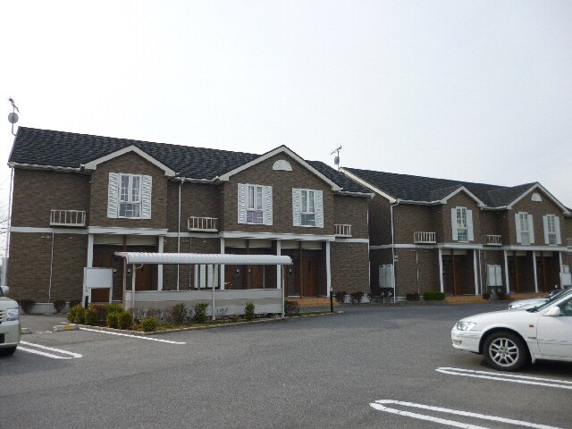 ランジェ・ドゥ・スリジエⅡの物件外観写真