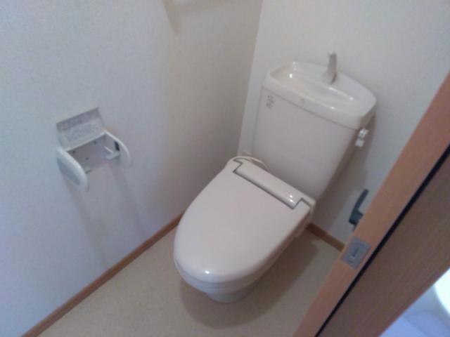 ランジェ・ドゥ・スリジエⅡの物件内観写真