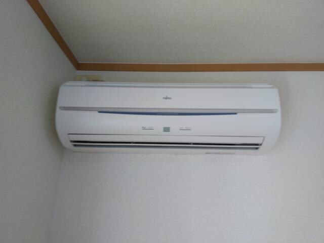 ランジェ・ドゥ・スリジエⅡの物件内観写真