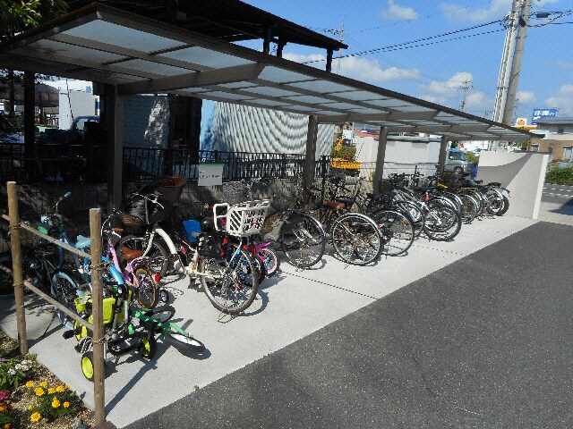 エルミナコート八日市の物件外観写真