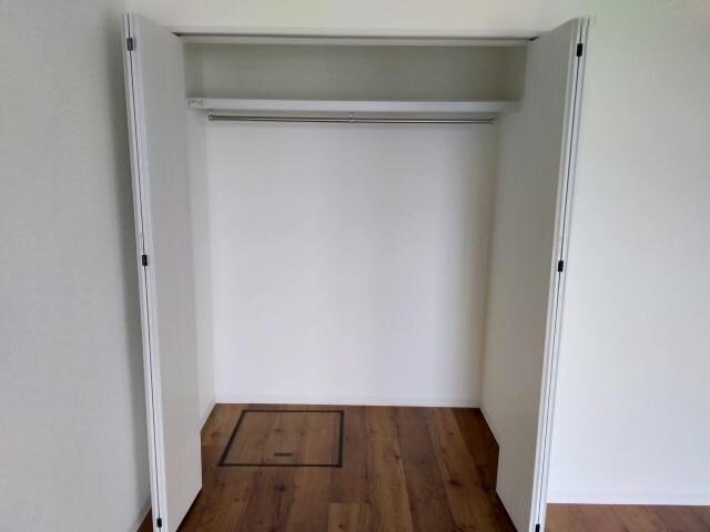 エルミナコート八日市の物件内観写真