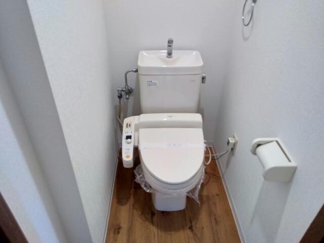 エルミナコート八日市の物件内観写真