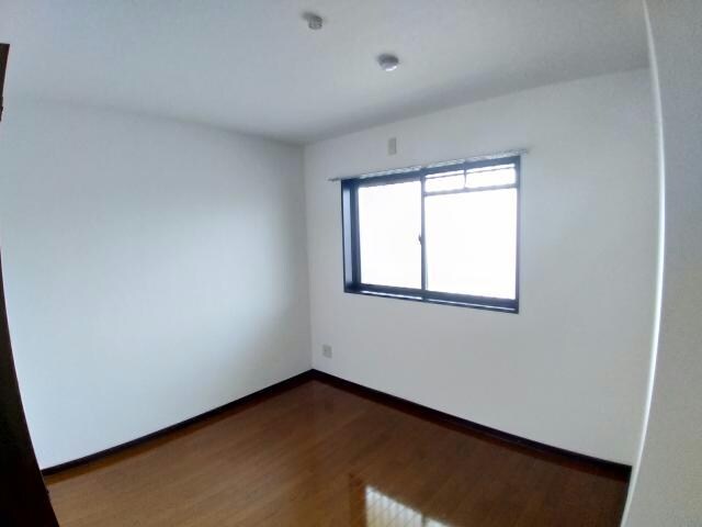 エルミナコート八日市の物件内観写真