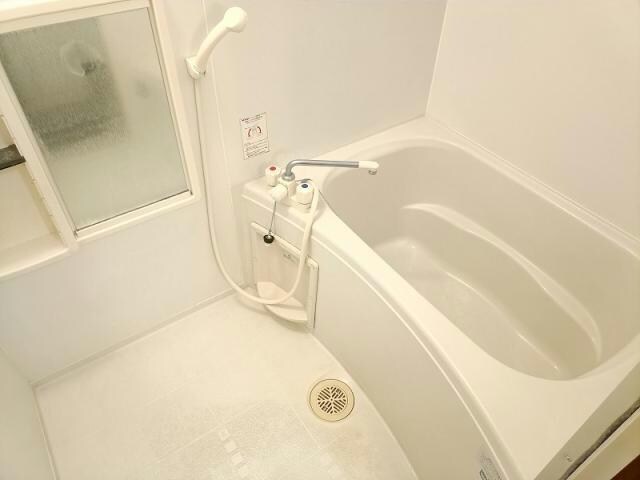 シャンラルジュの物件内観写真