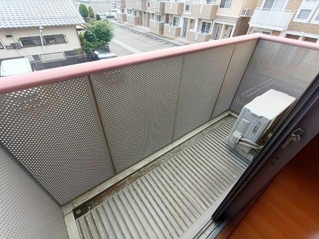 シャンラルジュの物件内観写真