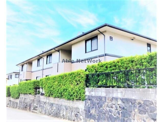 ハイカムール間瀬貝　Ｂの物件外観写真