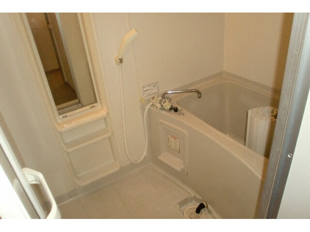 ハイカムール間瀬貝　Ｂの物件内観写真