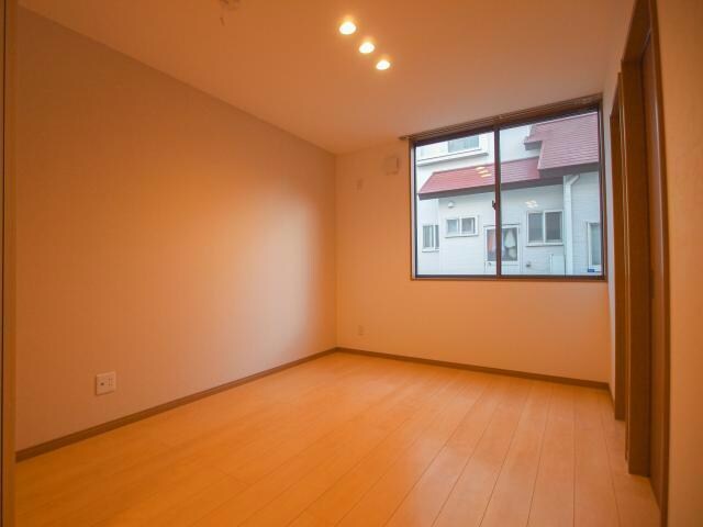 ロンドベル県央Cの物件内観写真