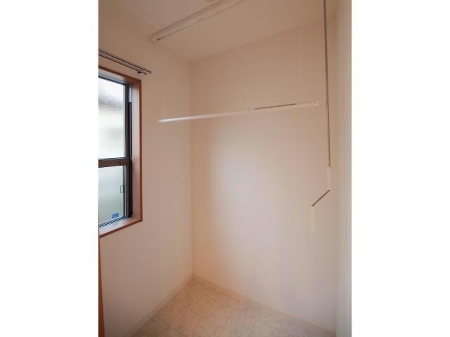 ロンドベル県央Cの物件内観写真