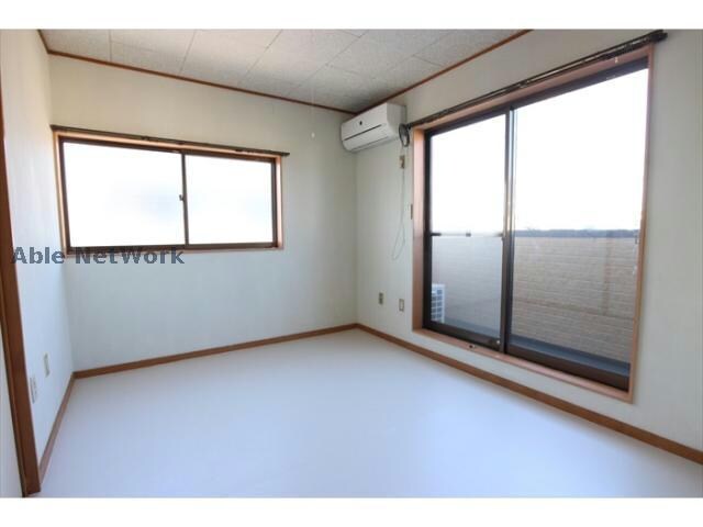 メゾン三本木の物件内観写真