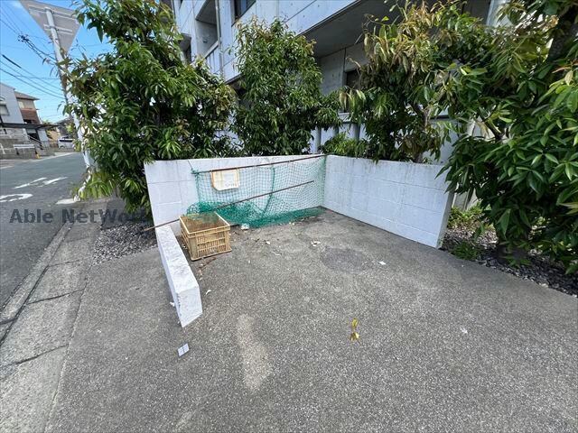 R.Courtの物件外観写真