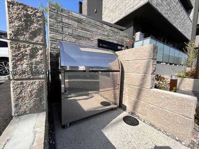 ラフアンドタフ向山の物件外観写真