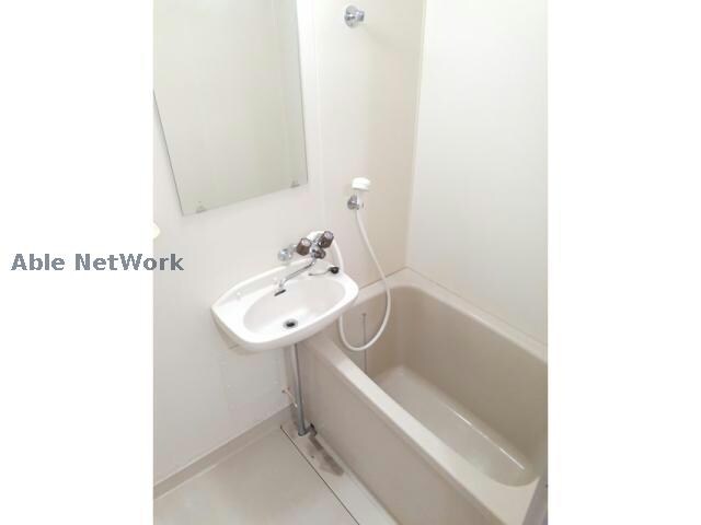 エルディムナツメBの物件内観写真