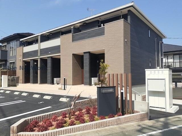 ホワイトウェイブの物件外観写真