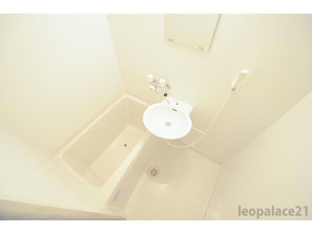 レオパレスベイサージュ東若宮の物件内観写真