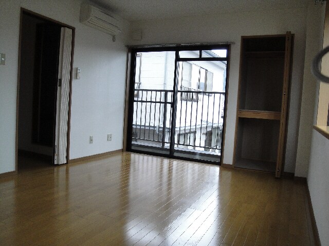 エメラルド桧田№３の物件内観写真