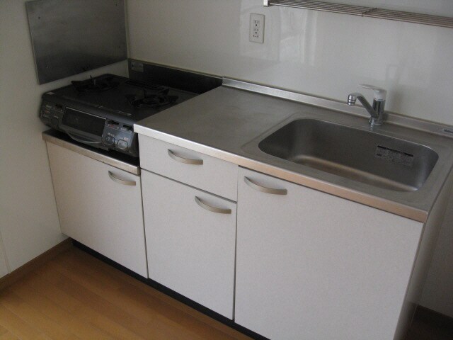 レインボータウン名田の物件内観写真