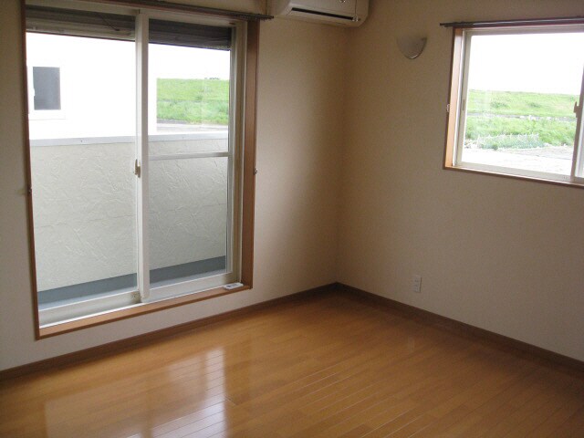 レインボータウン名田の物件内観写真