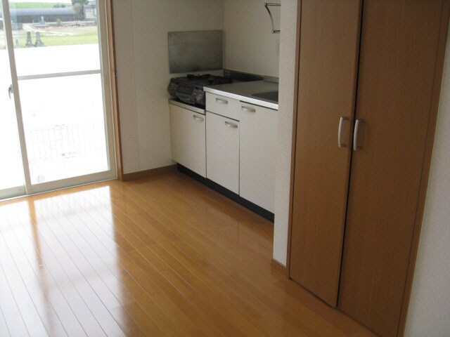 レインボータウン名田の物件内観写真