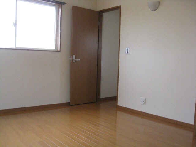 レインボータウン名田の物件内観写真