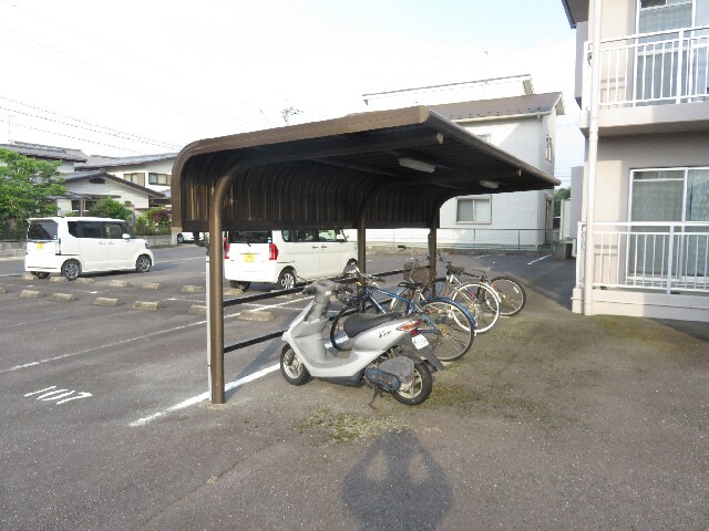 プリミエ貴生川の物件外観写真