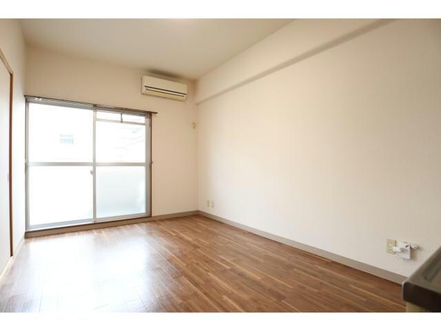 プリミエ貴生川の物件内観写真