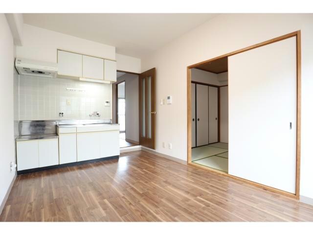 プリミエ貴生川の物件内観写真