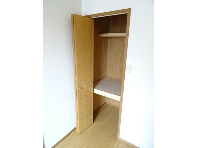 メゾンクレセラⅡの物件内観写真