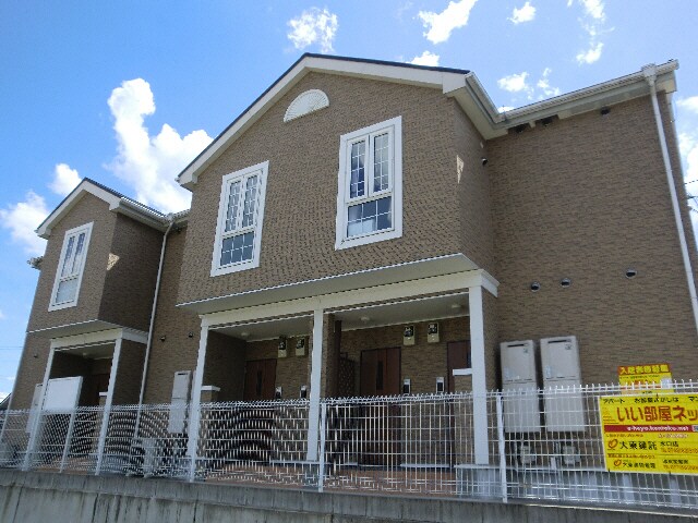 ラフレシールの物件外観写真