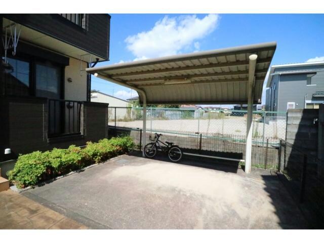 ハオス・リーリエⅡの物件外観写真