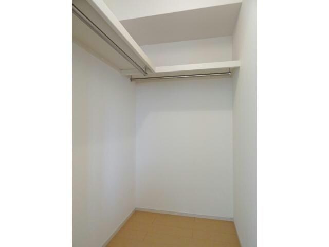 リバーサイドローレルの物件内観写真