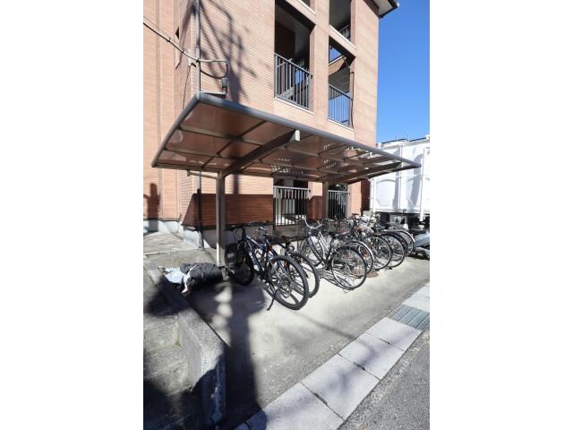 ブルージュⅢの物件外観写真