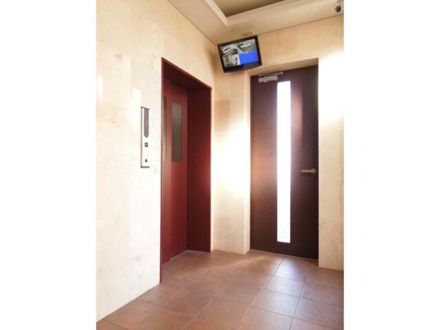 ロイヤルガーデン弐番館の物件外観写真