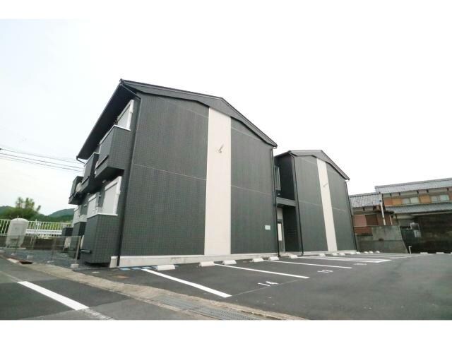 レフレール三雲の物件外観写真