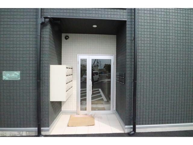 レフレール三雲の物件外観写真