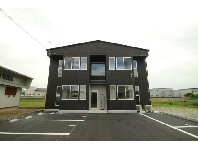 セレーノ A棟の物件外観写真